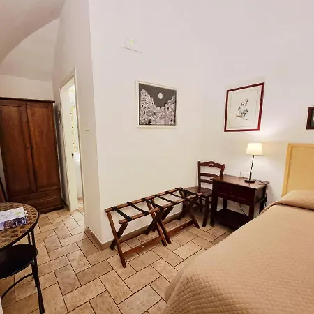 بيت ضيافة Torretta Ai Sassi