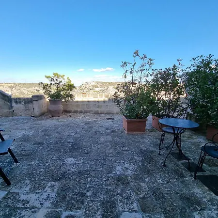 بيت ضيافة Torretta Ai Sassi ماتيرا